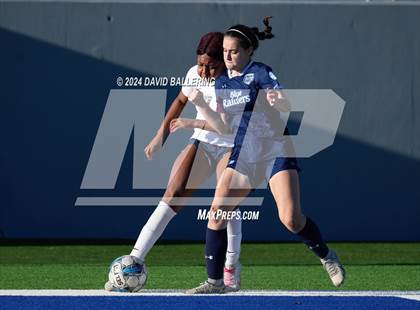 Thumbnail 2 in Keller vs. Bell (UIL 5A Region 2 Bi-District Playoff) photogallery.