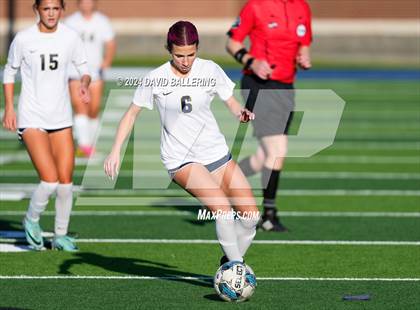 Thumbnail 1 in Keller vs. Bell (UIL 5A Region 2 Bi-District Playoff) photogallery.