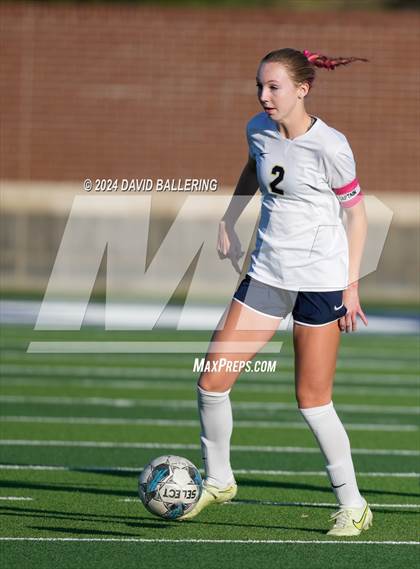 Thumbnail 1 in Keller vs. Bell (UIL 5A Region 2 Bi-District Playoff) photogallery.
