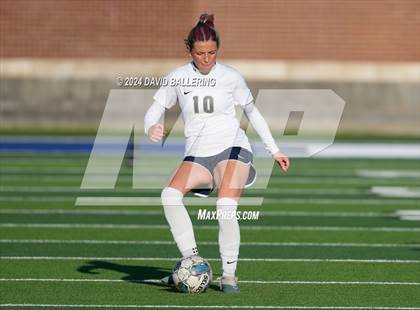 Thumbnail 2 in Keller vs. Bell (UIL 5A Region 2 Bi-District Playoff) photogallery.