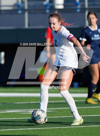 Thumbnail 2 in Keller vs. Bell (UIL 5A Region 2 Bi-District Playoff) photogallery.