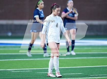 Thumbnail 2 in Keller vs. Bell (UIL 5A Region 2 Bi-District Playoff) photogallery.