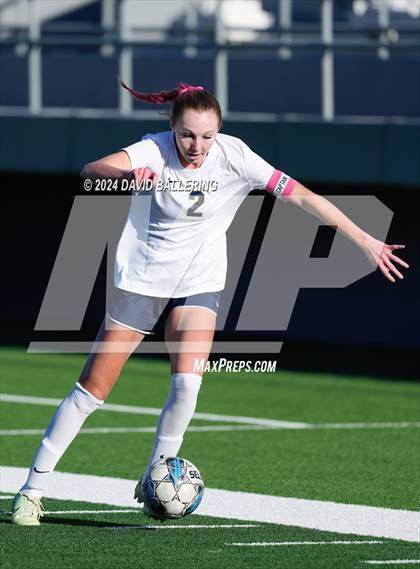 Thumbnail 2 in Keller vs. Bell (UIL 5A Region 2 Bi-District Playoff) photogallery.