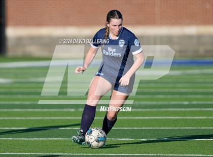 Thumbnail 2 in Keller vs. Bell (UIL 5A Region 2 Bi-District Playoff) photogallery.