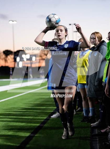 Thumbnail 3 in Keller vs. Bell (UIL 5A Region 2 Bi-District Playoff) photogallery.