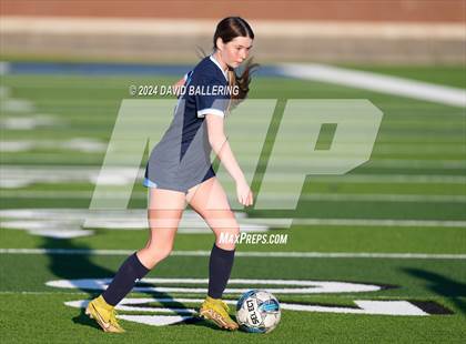 Thumbnail 2 in Keller vs. Bell (UIL 5A Region 2 Bi-District Playoff) photogallery.