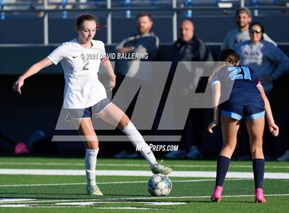 Thumbnail 2 in Keller vs. Bell (UIL 5A Region 2 Bi-District Playoff) photogallery.