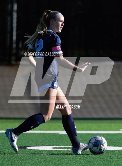 Thumbnail 2 in Keller vs. Bell (UIL 5A Region 2 Bi-District Playoff) photogallery.