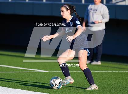 Thumbnail 2 in Keller vs. Bell (UIL 5A Region 2 Bi-District Playoff) photogallery.