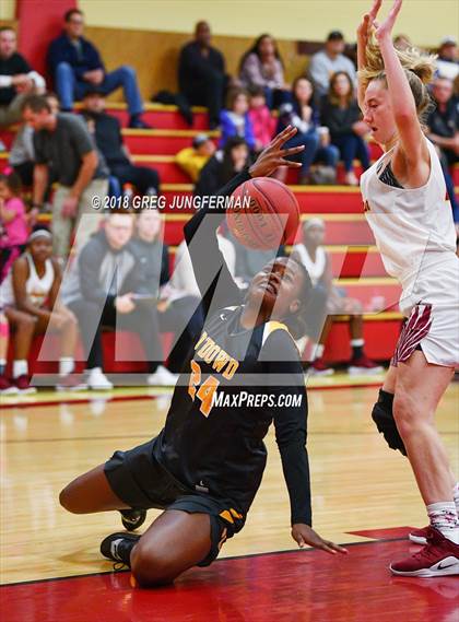 Thumbnail 1 in Bishop O'Dowd @ Cardinal Newman (Cardinal Newman Classic) photogallery.