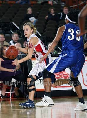 Thumbnail 2 in Plainview vs. Dickinson (UIL 4A Semifinals) photogallery.