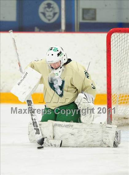 Thumbnail 1 in Glastonbury vs. Notre Dame (CIAC Division 1 First Round) photogallery.