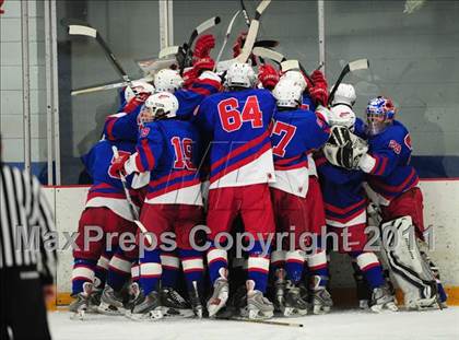 Thumbnail 3 in Glastonbury vs. Notre Dame (CIAC Division 1 First Round) photogallery.