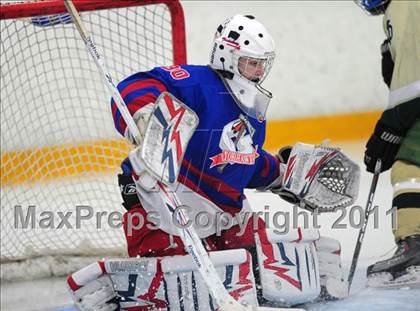 Thumbnail 2 in Glastonbury vs. Notre Dame (CIAC Division 1 First Round) photogallery.