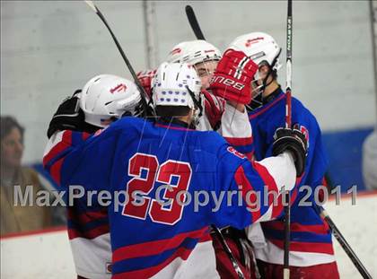 Thumbnail 2 in Glastonbury vs. Notre Dame (CIAC Division 1 First Round) photogallery.