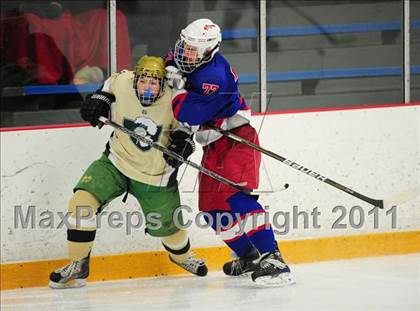 Thumbnail 2 in Glastonbury vs. Notre Dame (CIAC Division 1 First Round) photogallery.
