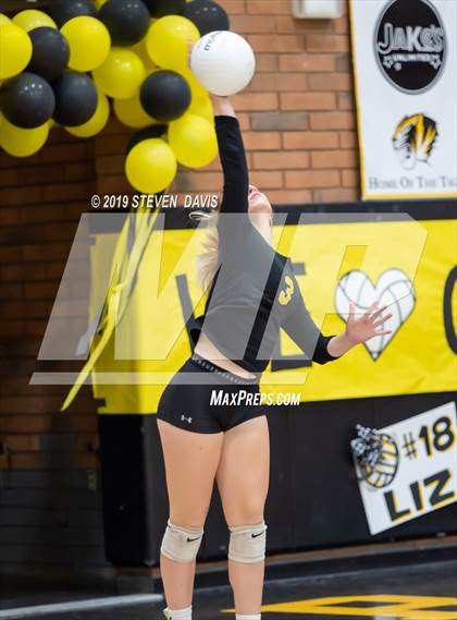 Thumbnail 2 in Maricopa vs Gilbert photogallery.