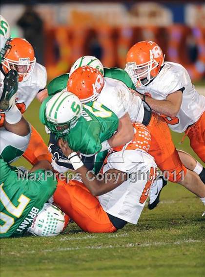Thumbnail 2 in Newman Smith vs. Rockwall (4A Region 2 Bi-District Playoffs) photogallery.