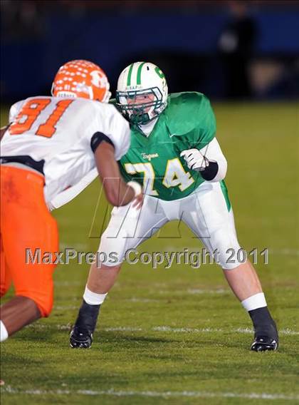 Thumbnail 1 in Newman Smith vs. Rockwall (4A Region 2 Bi-District Playoffs) photogallery.