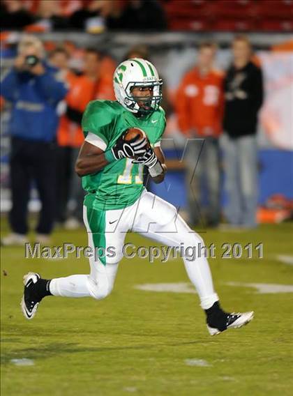 Thumbnail 2 in Newman Smith vs. Rockwall (4A Region 2 Bi-District Playoffs) photogallery.