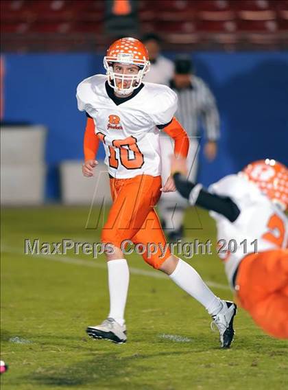 Thumbnail 1 in Newman Smith vs. Rockwall (4A Region 2 Bi-District Playoffs) photogallery.