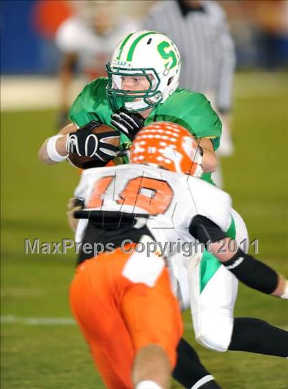 Thumbnail 2 in Newman Smith vs. Rockwall (4A Region 2 Bi-District Playoffs) photogallery.