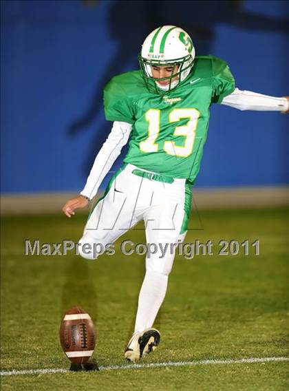 Thumbnail 2 in Newman Smith vs. Rockwall (4A Region 2 Bi-District Playoffs) photogallery.
