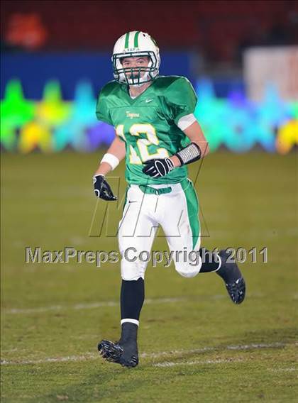 Thumbnail 3 in Newman Smith vs. Rockwall (4A Region 2 Bi-District Playoffs) photogallery.