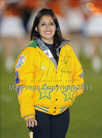Thumbnail 2 in Newman Smith vs. Rockwall (4A Region 2 Bi-District Playoffs) photogallery.