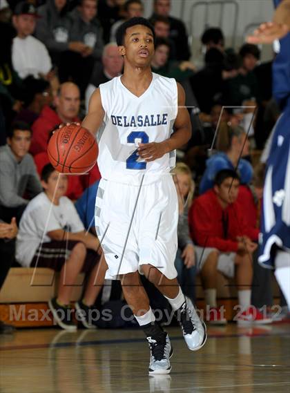 Thumbnail 3 in De La Salle vs. Loyola (MaxPreps Holiday Classic) photogallery.