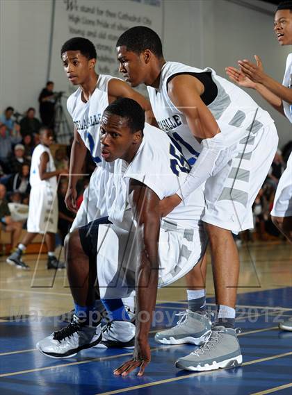 Thumbnail 3 in De La Salle vs. Loyola (MaxPreps Holiday Classic) photogallery.