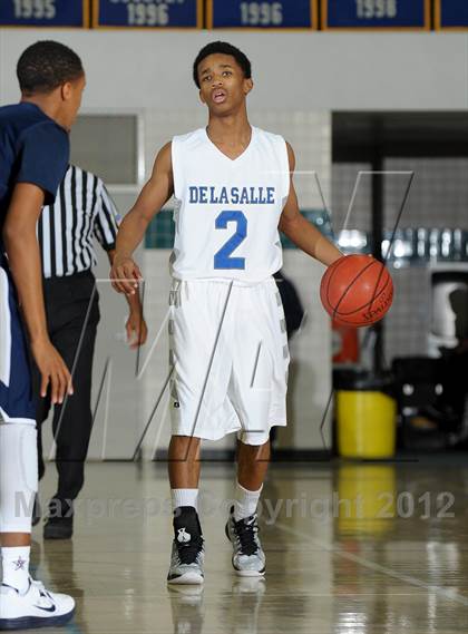 Thumbnail 1 in De La Salle vs. Loyola (MaxPreps Holiday Classic) photogallery.