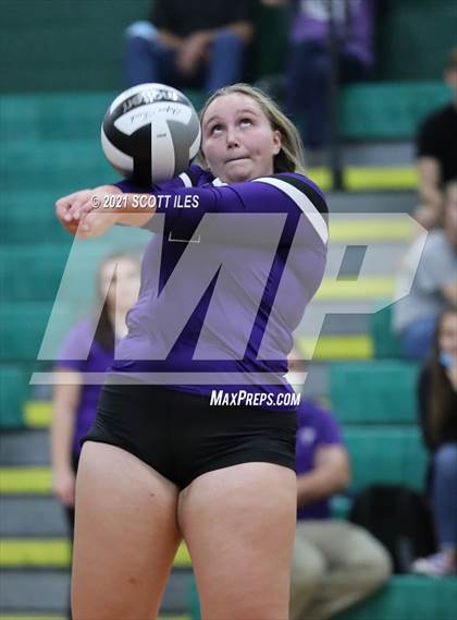 Thumbnail 1 in Miller @ Fisher Catholic photogallery.