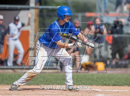 Thumbnail 1 in Mamaroneck vs. Saratoga Springs (NYSPHSAA Class AA Final) photogallery.