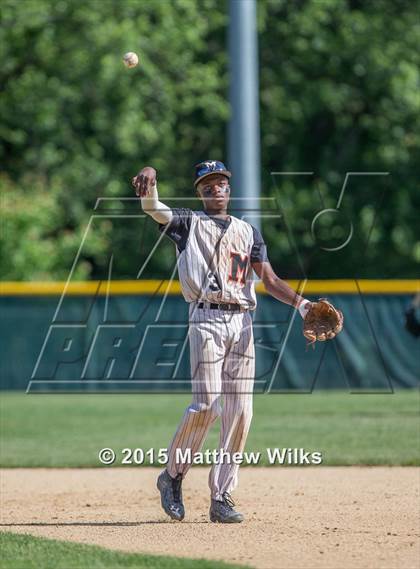 Thumbnail 3 in Mamaroneck vs. Saratoga Springs (NYSPHSAA Class AA Final) photogallery.