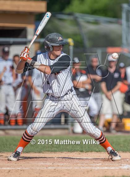 Thumbnail 3 in Mamaroneck vs. Saratoga Springs (NYSPHSAA Class AA Final) photogallery.
