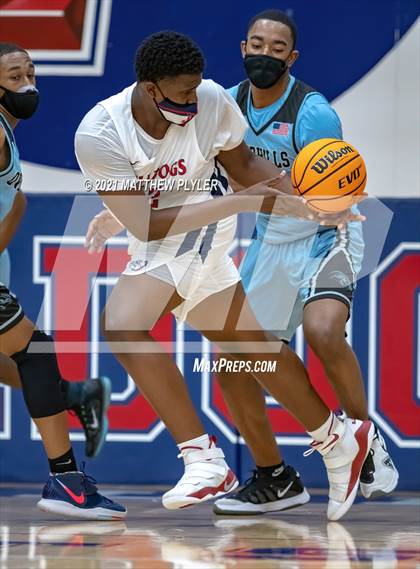 Thumbnail 2 in Overhills @ Terry Sanford photogallery.