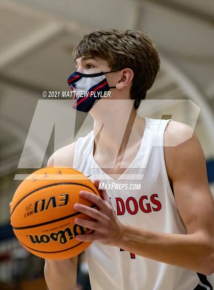 Thumbnail 2 in Overhills @ Terry Sanford photogallery.