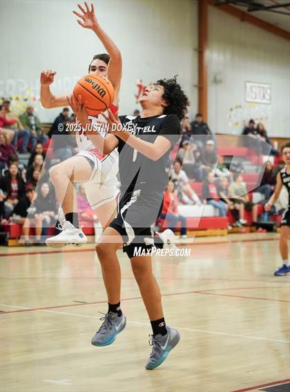 Thumbnail 3 in Carlin vs. Whittell photogallery.