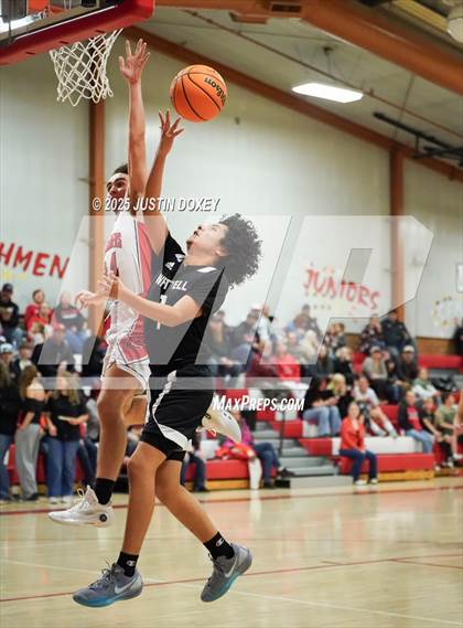 Thumbnail 2 in Carlin vs. Whittell photogallery.