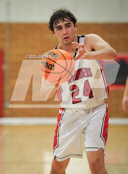 Thumbnail 1 in Carlin vs. Whittell photogallery.