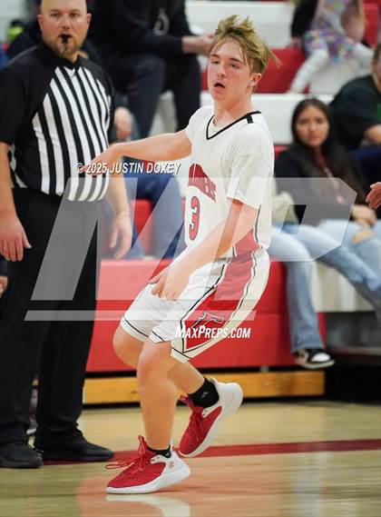 Thumbnail 3 in Carlin vs. Whittell photogallery.