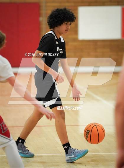 Thumbnail 2 in Carlin vs. Whittell photogallery.