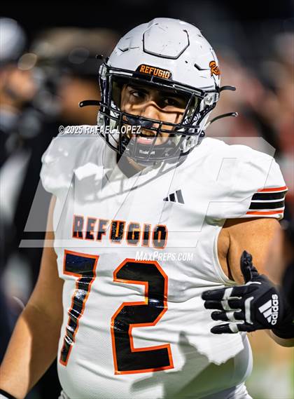 Thumbnail 1 in Refugio vs. Joaquin (UIL 2A D1 Football Semifinals) photogallery.