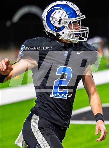 Thumbnail 1 in Refugio vs. Joaquin (UIL 2A D1 Football Semifinals) photogallery.