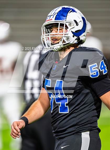 Thumbnail 1 in Refugio vs. Joaquin (UIL 2A D1 Football Semifinals) photogallery.
