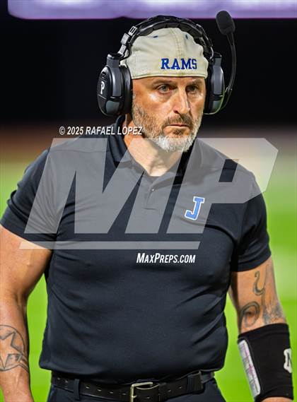 Thumbnail 3 in Refugio vs. Joaquin (UIL 2A D1 Football Semifinals) photogallery.