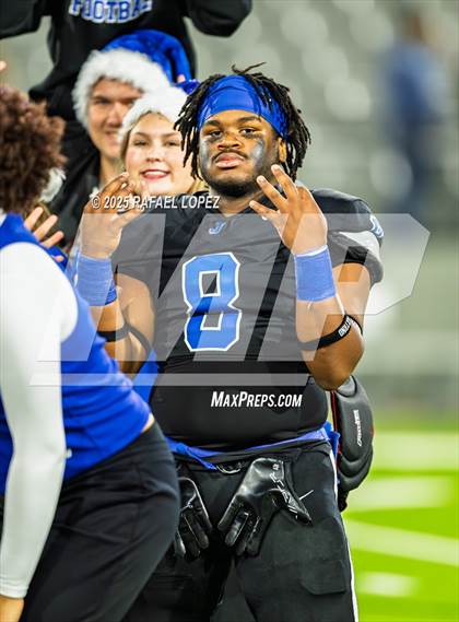 Thumbnail 1 in Refugio vs. Joaquin (UIL 2A D1 Football Semifinals) photogallery.