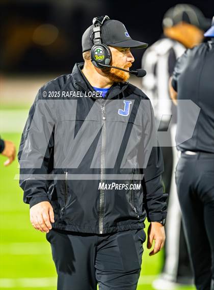 Thumbnail 3 in Refugio vs. Joaquin (UIL 2A D1 Football Semifinals) photogallery.