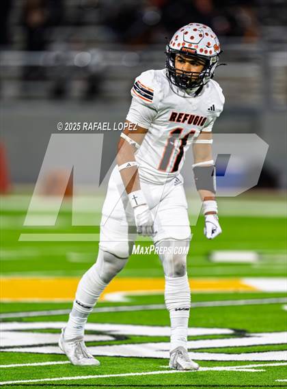 Thumbnail 1 in Refugio vs. Joaquin (UIL 2A D1 Football Semifinals) photogallery.